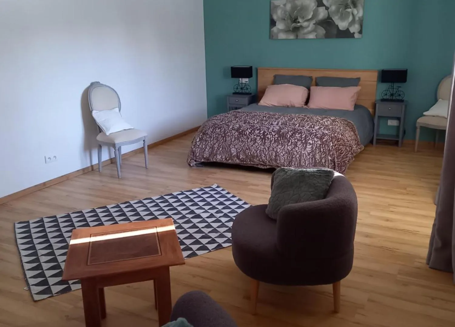 Senaillac-Latronquiere Alpagas De Barres Bed & Breakfast