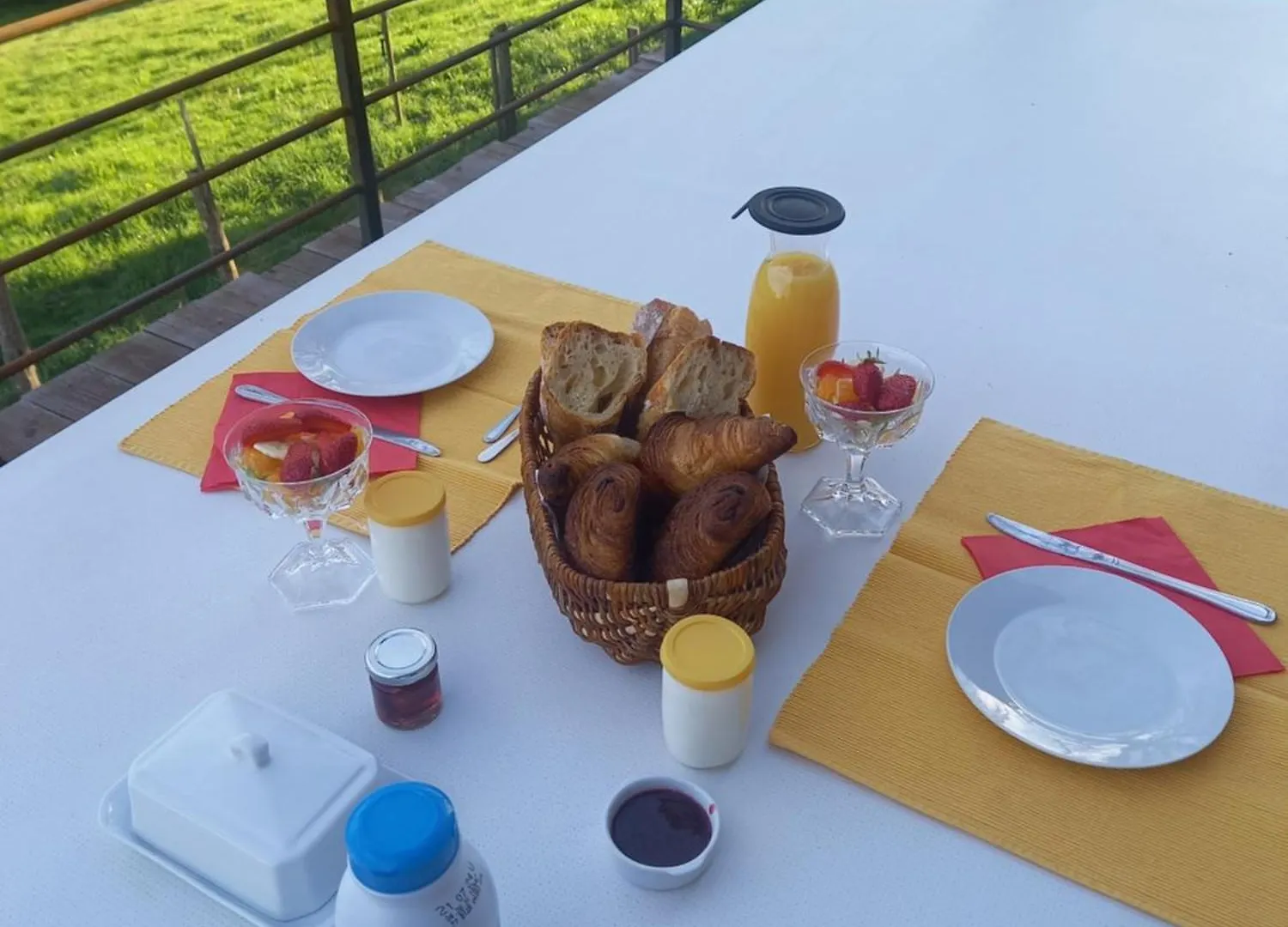 Senaillac-Latronquiere Alpagas De Barres Bed & Breakfast フランス